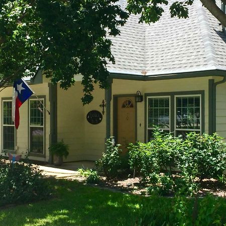 Lucille'S B&B Garland Exterior photo