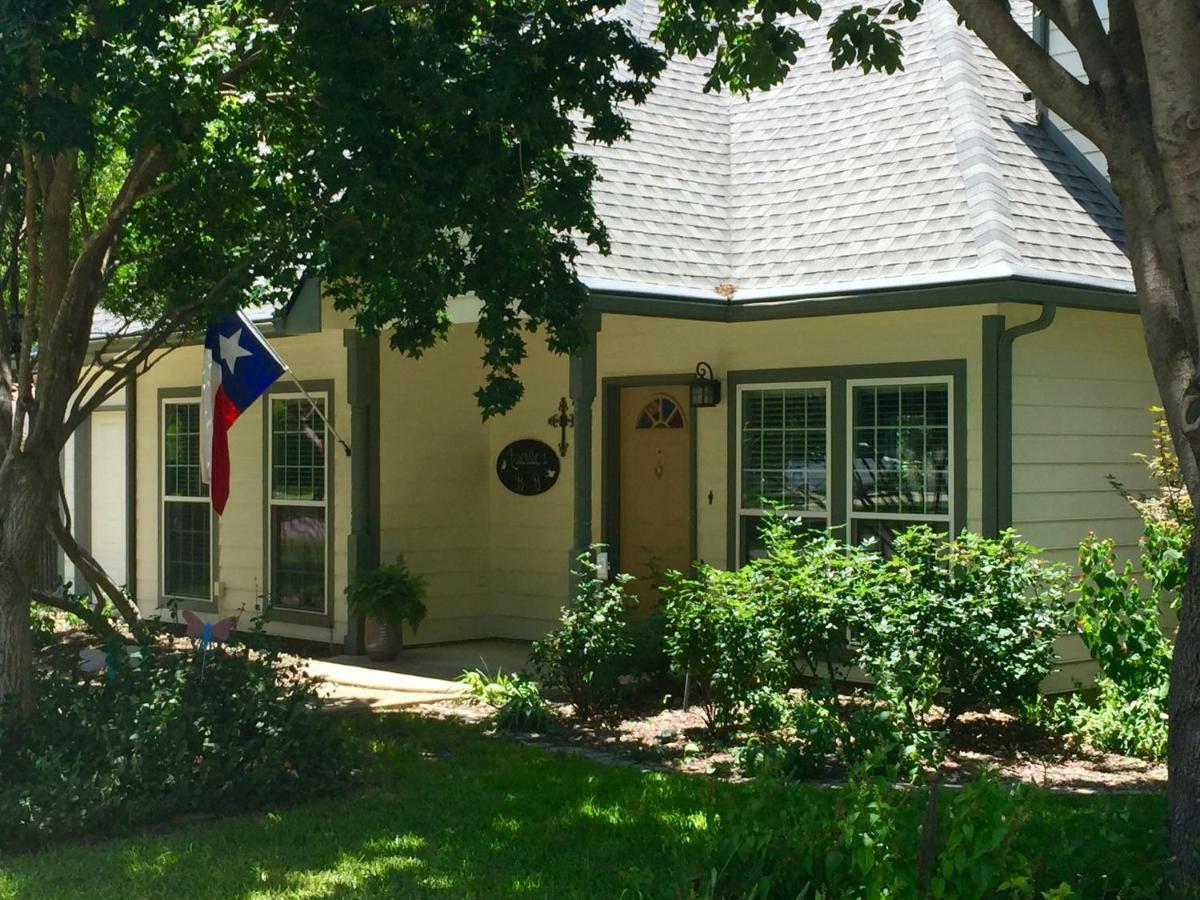 Lucille'S B&B Garland Exterior photo